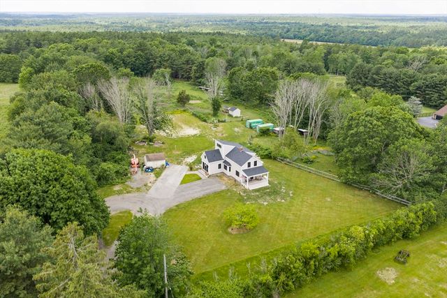 32 County St, Lakeville, MA 02347
