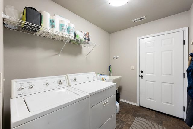 1910 W Maxine Ave, Spokane, WA 99208