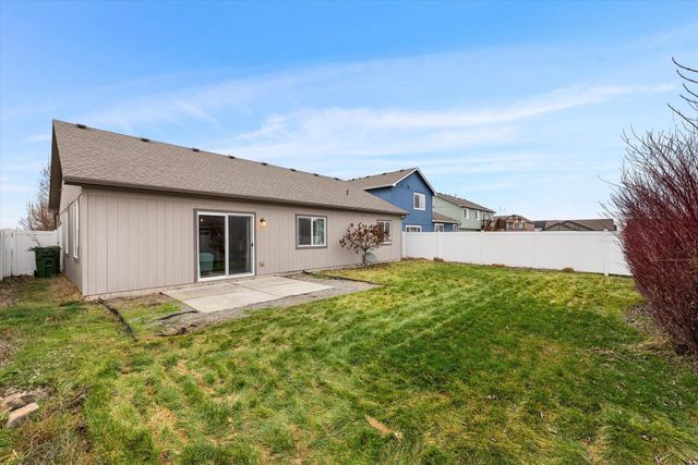 1910 W Maxine Ave, Spokane, WA 99208