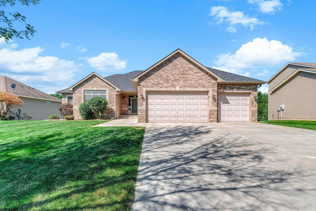 22633 Zion Parkway NW, Bethel, MN 55005 — exterior
