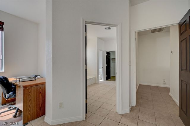 5893 Wildhorse Ledge Avenue, Las Vegas, NV 89131