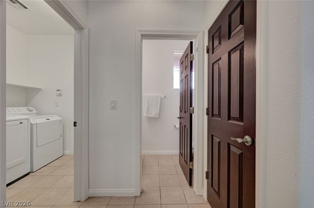 5893 Wildhorse Ledge Avenue, Las Vegas, NV 89131