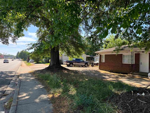 507 Cedar Lane Road, Greenville, SC 29611