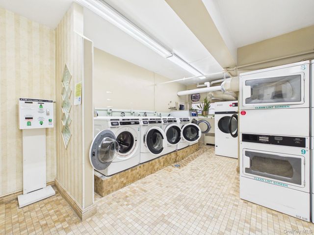 12 Westchester Avenue 2L, White Plains, NY 10601