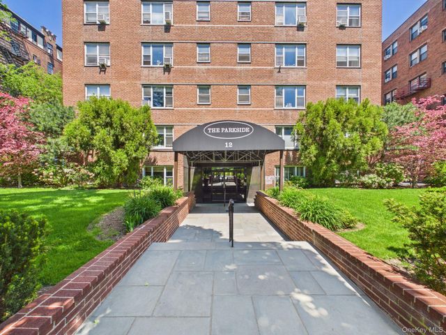 12 Westchester Avenue 2L, White Plains, NY 10601