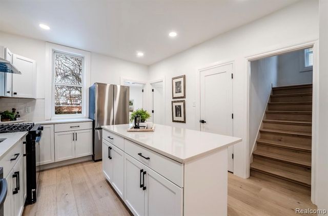 1759 Fischer Street, Detroit, MI 48214