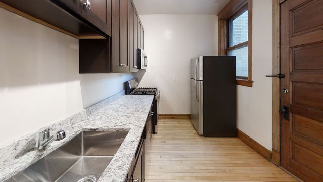 3761 N Lakewood Avenue 1F, Chicago, IL 60613