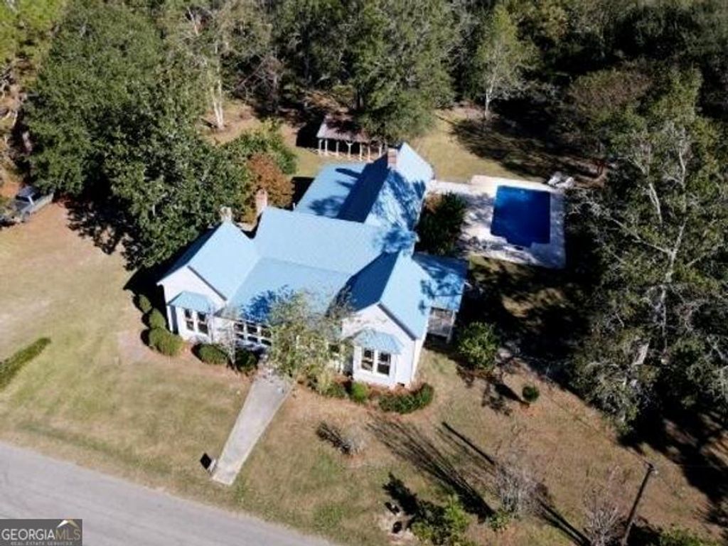 405 Monroe Street, Garfield, GA 30425