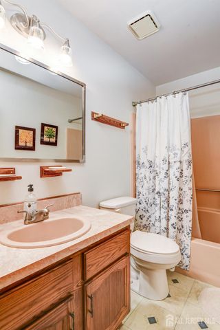 61 Avenue I Avenue, Monroe, NJ 08831
