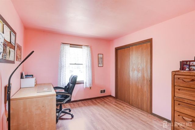 61 Avenue I Avenue, Monroe, NJ 08831
