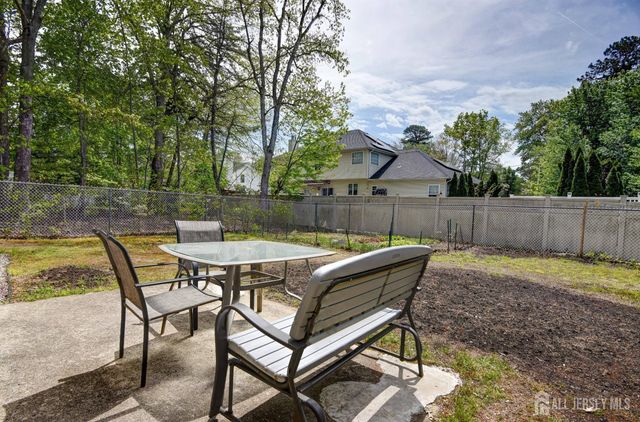 61 Avenue I Avenue, Monroe, NJ 08831