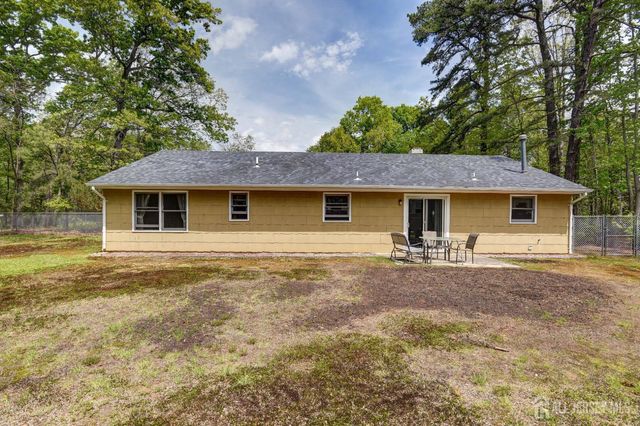 61 Avenue I Avenue, Monroe, NJ 08831