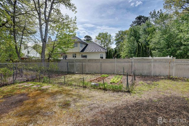 61 Avenue I Avenue, Monroe, NJ 08831