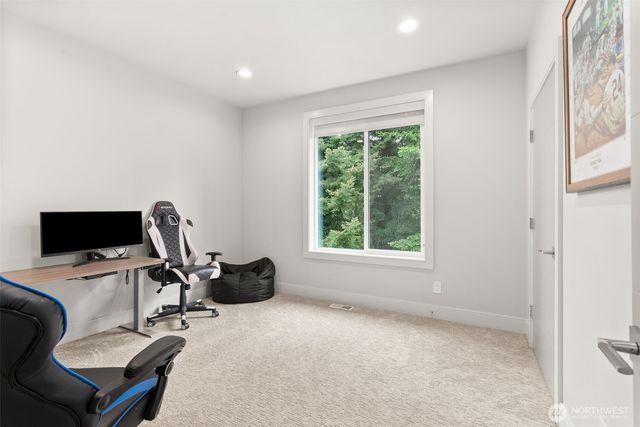 9824 Fruitland Avenue E, Puyallup, WA 98373