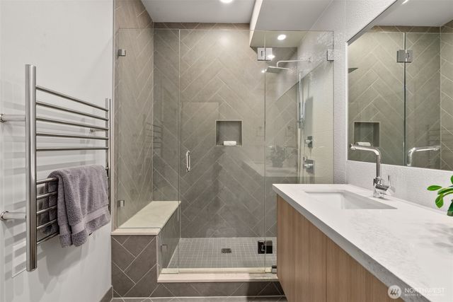 9824 Fruitland Avenue E, Puyallup, WA 98373