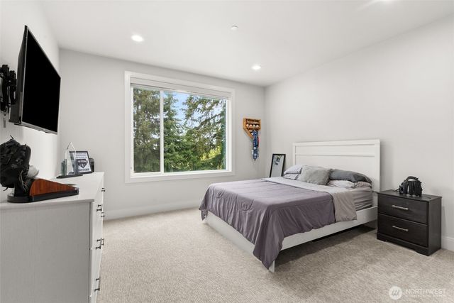 9824 Fruitland Avenue E, Puyallup, WA 98373