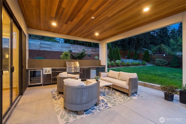 9824 Fruitland Avenue E, Puyallup, WA 98373