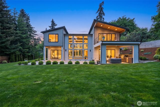 9824 Fruitland Avenue E, Puyallup, WA 98373