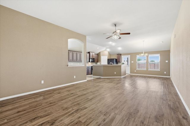 12000 Castleford Way, Fort Worth, TX 76036