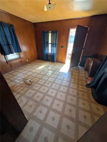 1809 Garfield Avenue, St Joseph, MO 64503