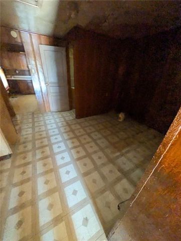 1809 Garfield Avenue, St Joseph, MO 64503