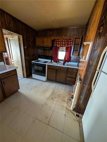 1809 Garfield Avenue, St Joseph, MO 64503