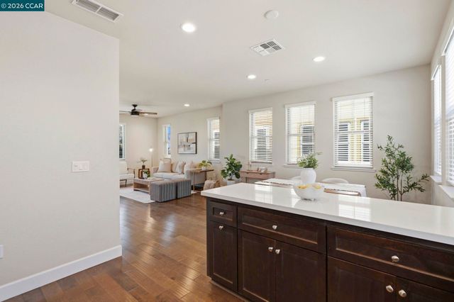 865 Tranquility Cir 13, Livermore, CA 94551