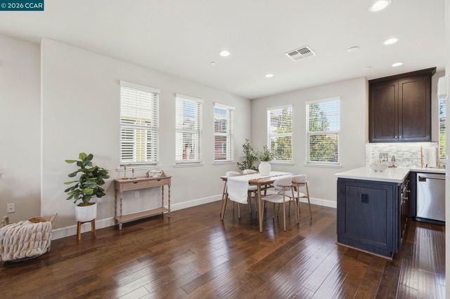 865 Tranquility Cir 13, Livermore, CA 94551