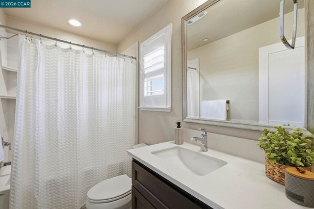 865 Tranquility Cir 13, Livermore, CA 94551