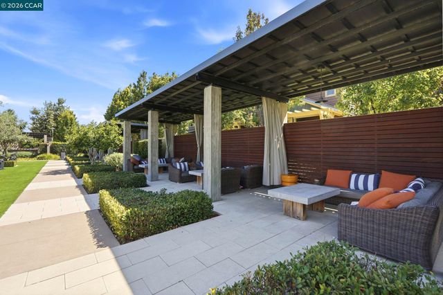 865 Tranquility Cir 13, Livermore, CA 94551