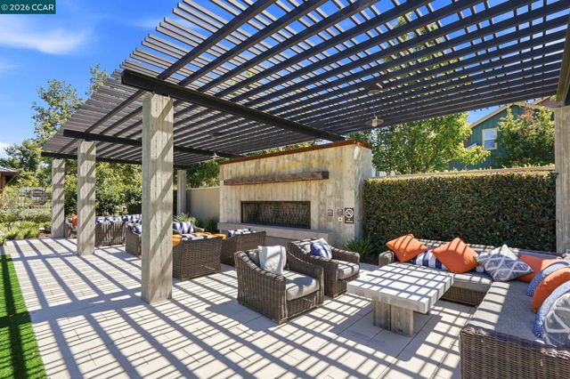 865 Tranquility Cir 13, Livermore, CA 94551