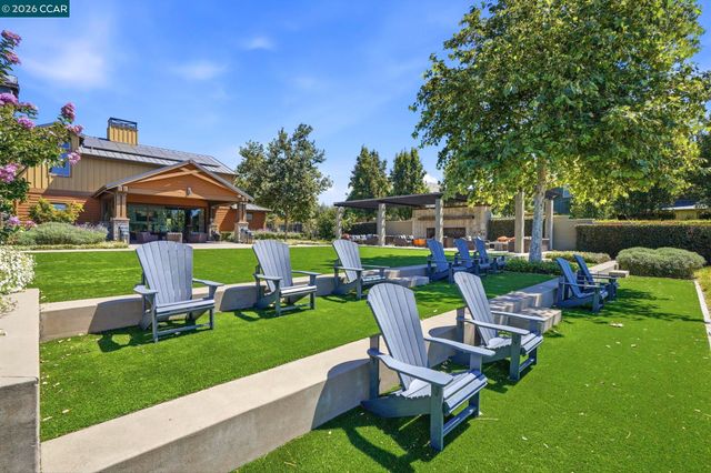 865 Tranquility Cir 13, Livermore, CA 94551