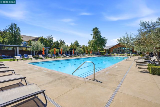865 Tranquility Cir 13, Livermore, CA 94551