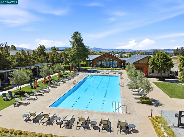 865 Tranquility Cir 13, Livermore, CA 94551