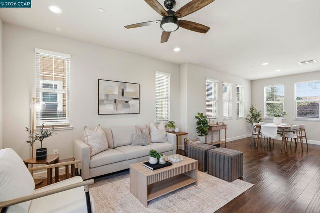 865 Tranquility Cir 13, Livermore, CA 94551