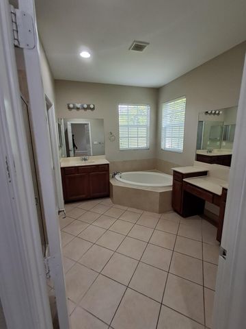 6729 Bulrush Court, Greenacres, FL 33413