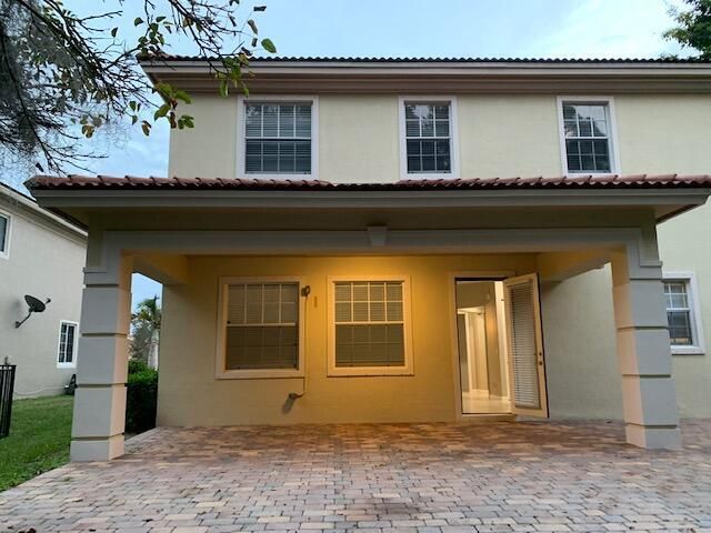 6729 Bulrush Court, Greenacres, FL 33413