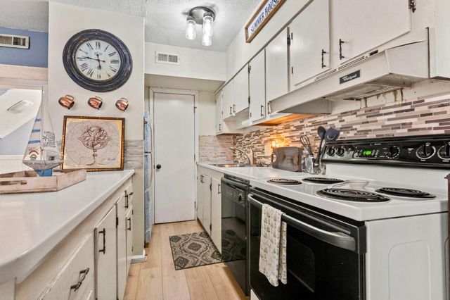 304 21st Ave S Apt 6F, Myrtle Beach, SC 29577