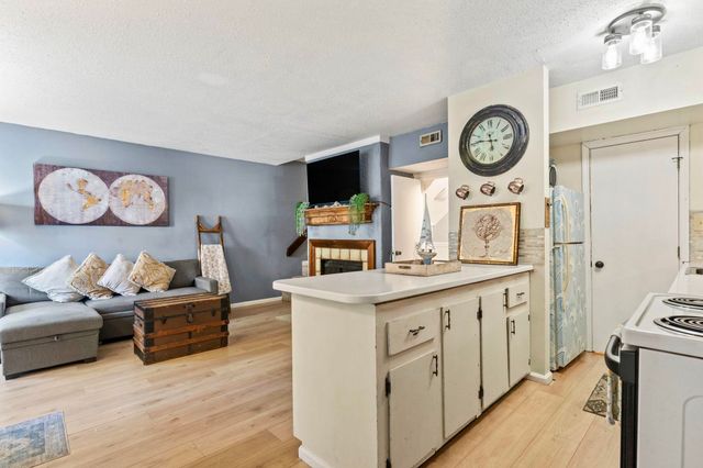 304 21st Ave S Apt 6F, Myrtle Beach, SC 29577