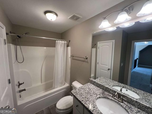 732 E Jefferson Street, Hoschton, GA 30548