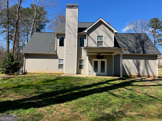 732 E Jefferson Street, Hoschton, GA 30548