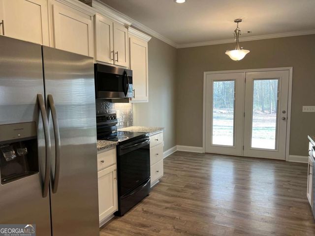 732 E Jefferson Street, Hoschton, GA 30548