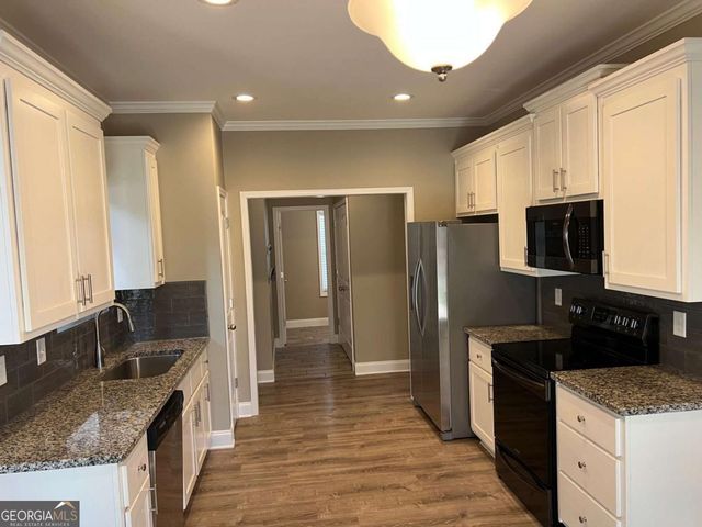 732 E Jefferson Street, Hoschton, GA 30548