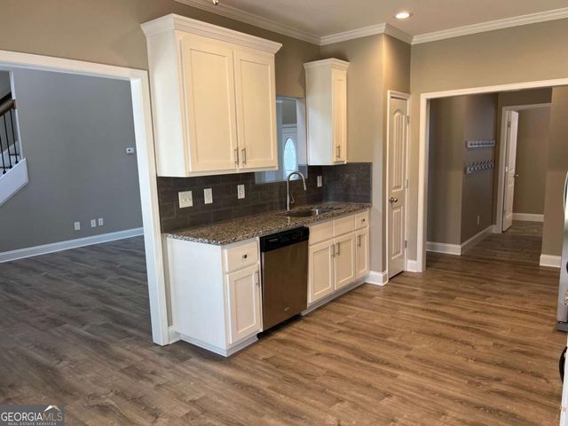 732 E Jefferson Street, Hoschton, GA 30548