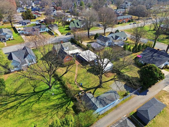 208 E Fairview Avenue, Gafffney, SC 29341