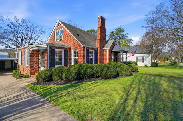 208 E Fairview Avenue, Gafffney, SC 29341