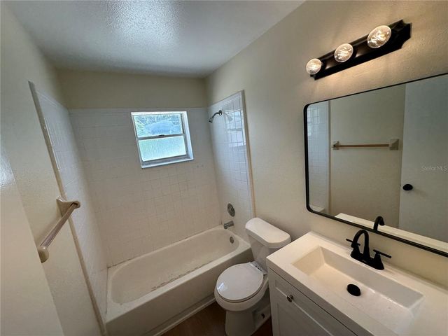 1820 BONNEVILLE 1820, Orlando, FL 32826