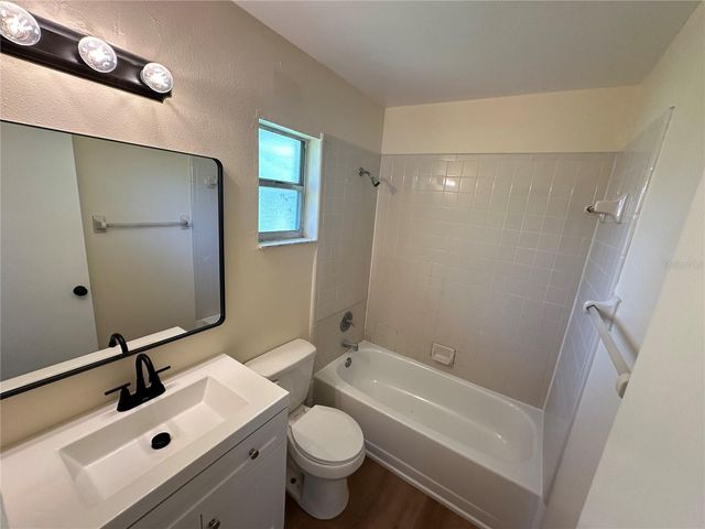 1820 BONNEVILLE 1820, Orlando, FL 32826