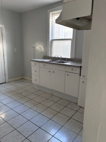 4605 S Fairfield Avenue, Chicago, IL 60632