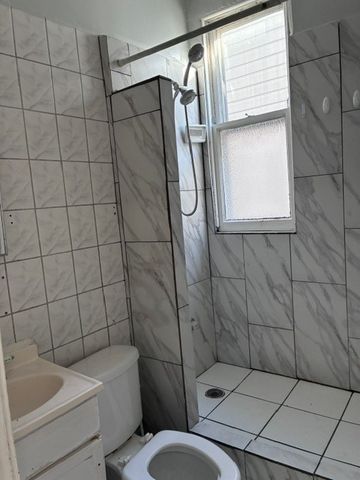 4605 S Fairfield Avenue, Chicago, IL 60632